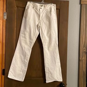 Gap womens  white boot cut jeans. Size 8r.